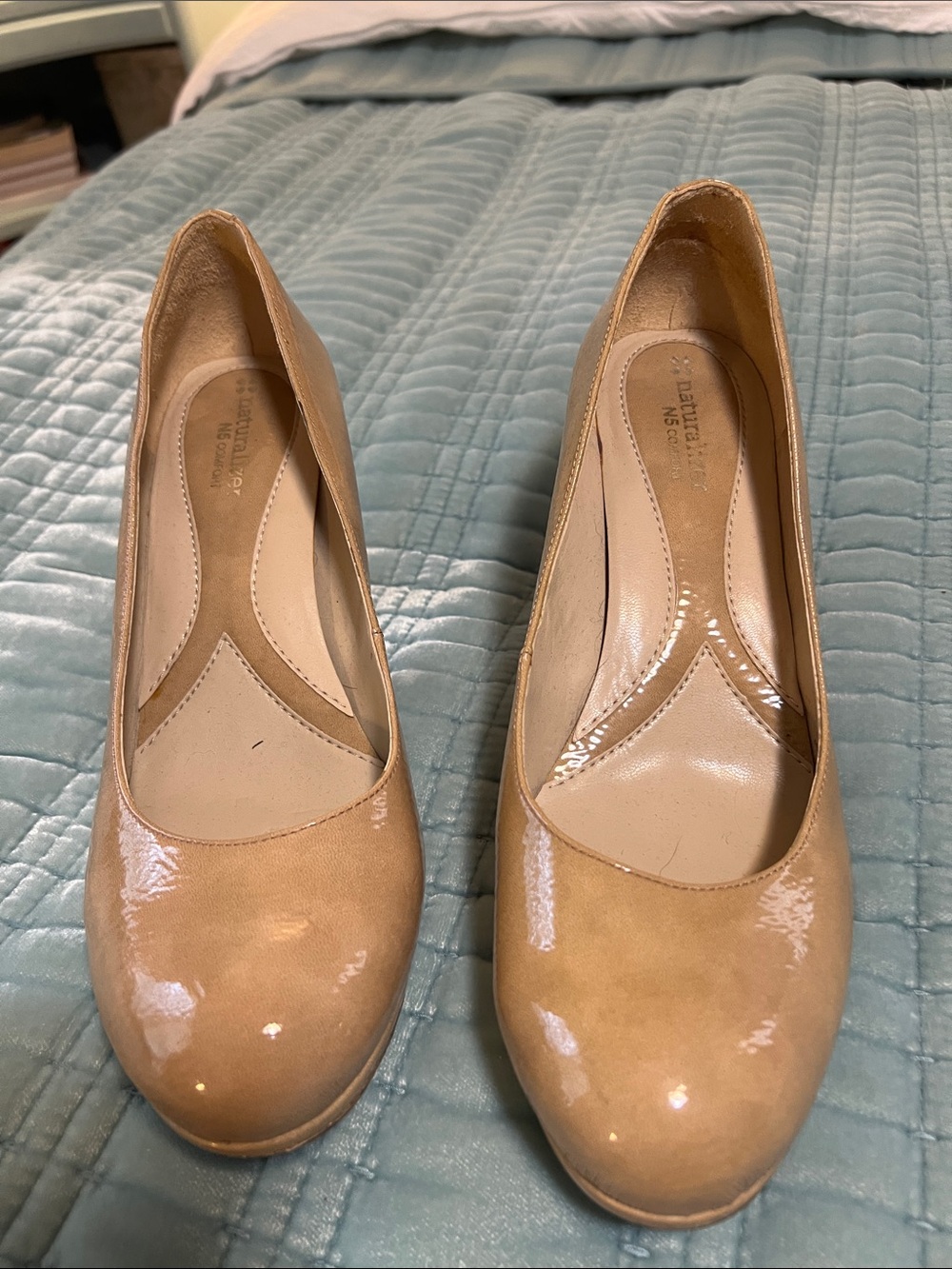 Naturalizer Nude Patent Round-Toe Pumps